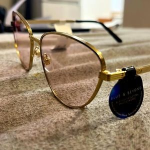 Gucci eyeglasses Womens gold frames